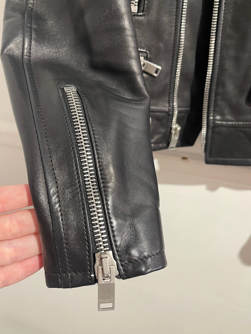 Perfecto Saint Laurent noir T.38