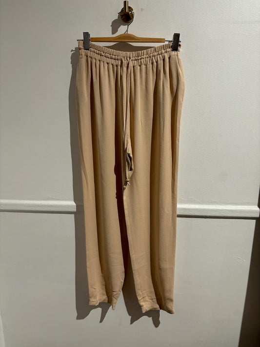 Pantalon Fendi beige T.40