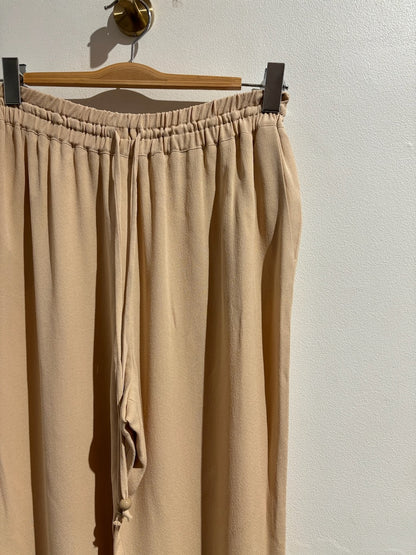 Pantalon Fendi beige T.40