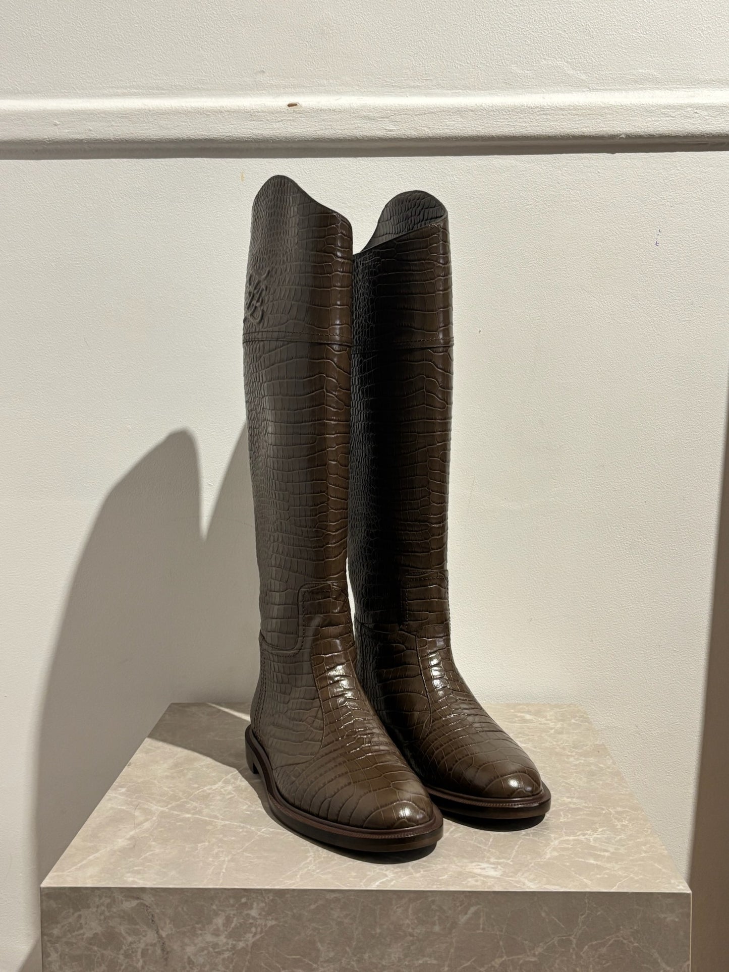 Bottes Fendi Marron Croco T.39 Neuf