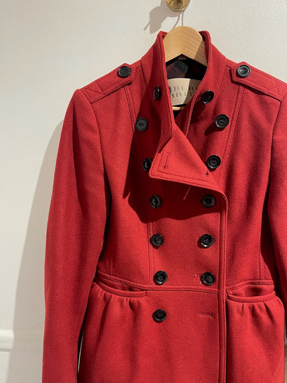 Manteau Burberry rouge T.38