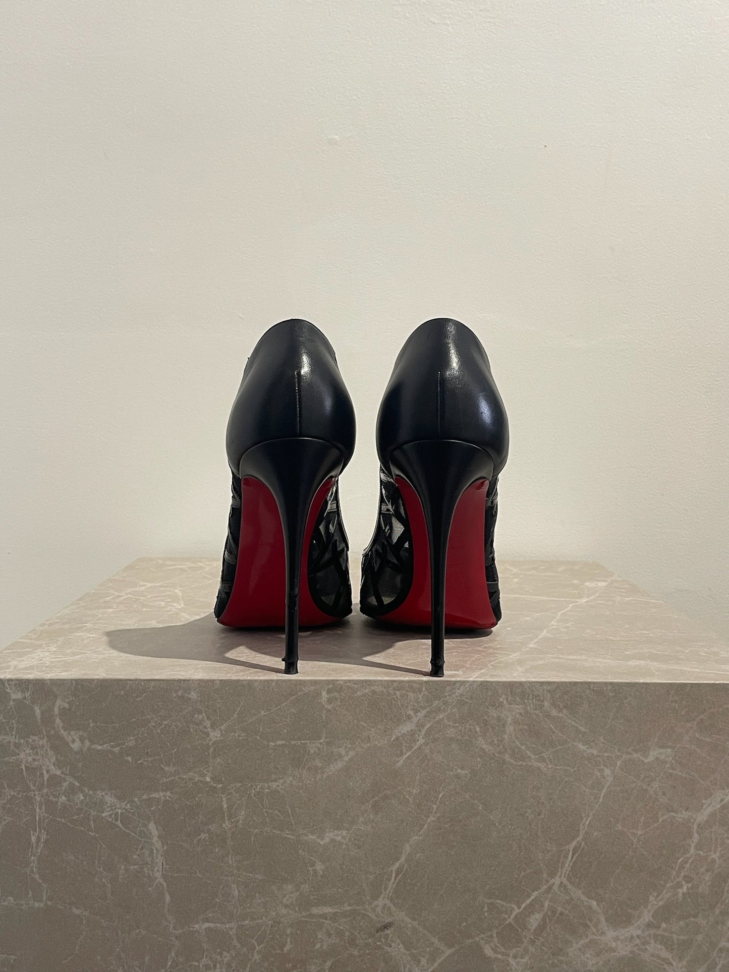 Escarpins Christian Louboutin Tititata T.40