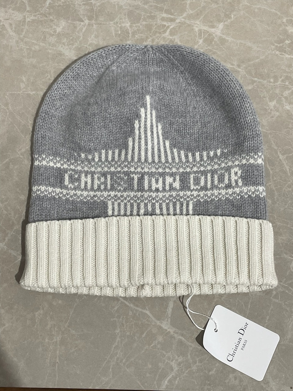 Bonnet Dior gris