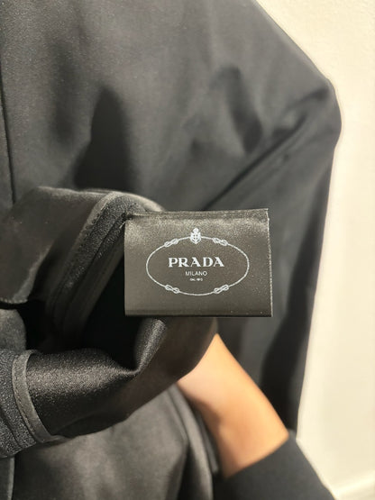 Robe Prada noire T.42