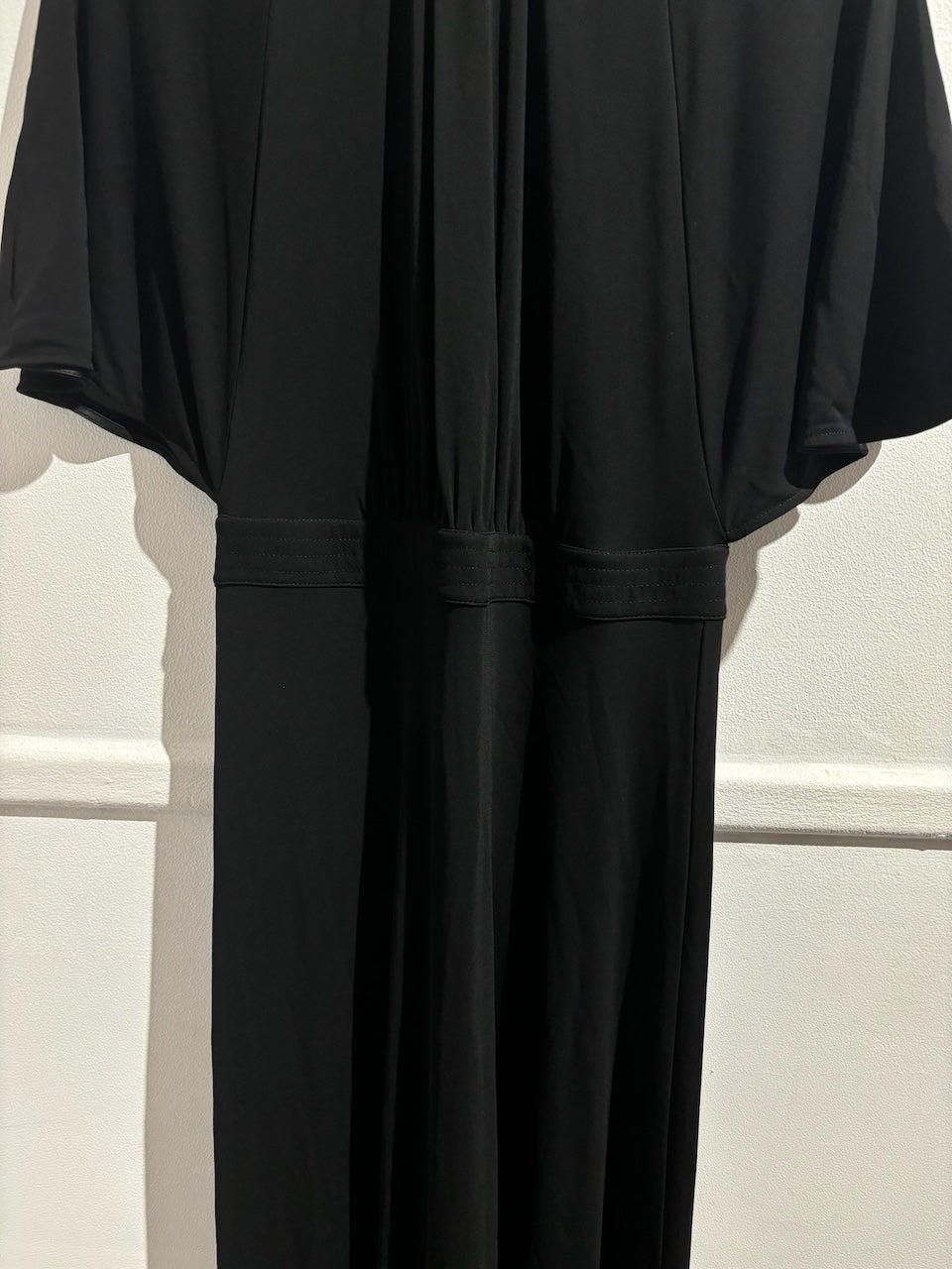 Robe Toteme noire T.M NEUVE