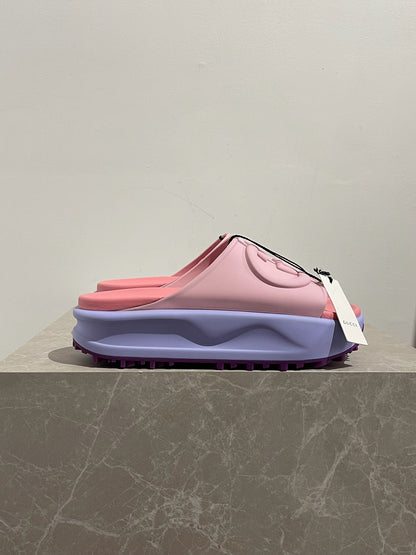 Mules Gucci rose T.39