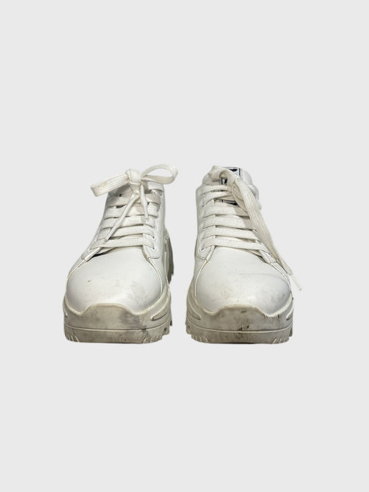 Baskets Miu Miu blanches T.36