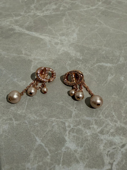 Boucles d'oreilles Dior CD rose gold