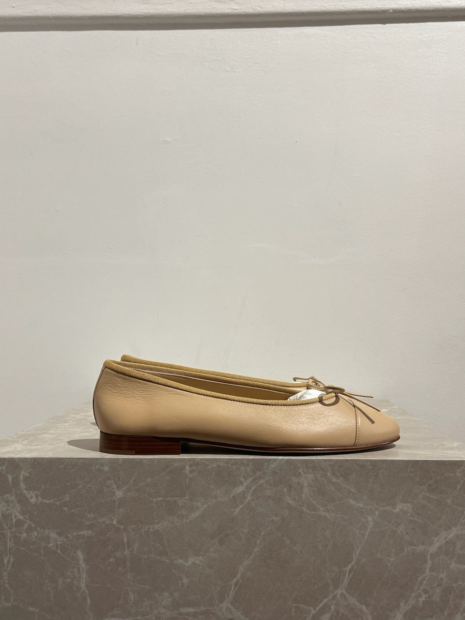 Ballerines Chanel beige T.37 NEUVES