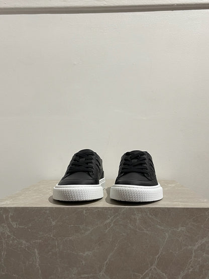 Baskets Hermès noires T.36 NEUVES