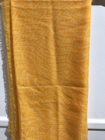 Foulard Fendi jaune Neuf