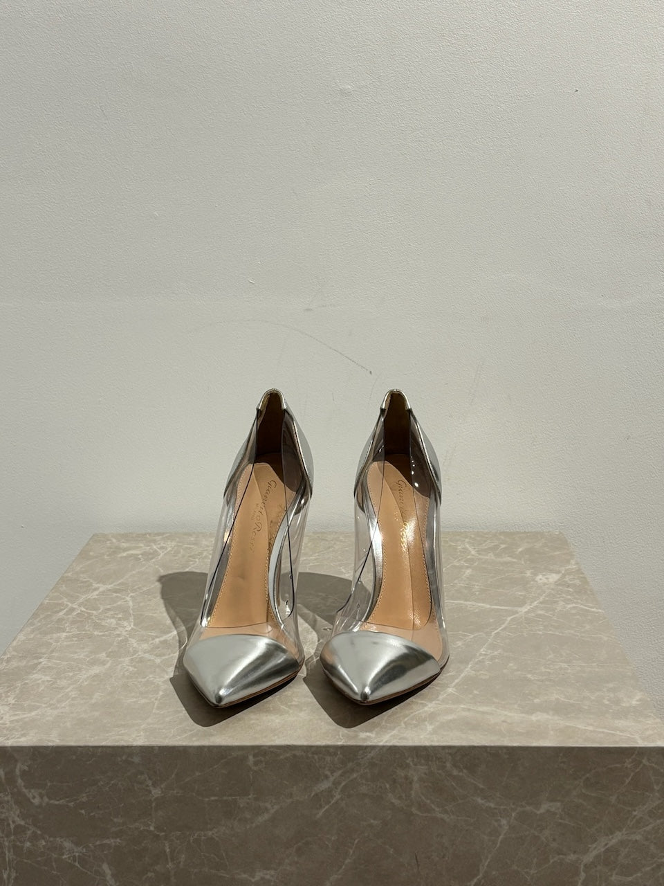 Escarpins Gianvito Rossi plexi T.36