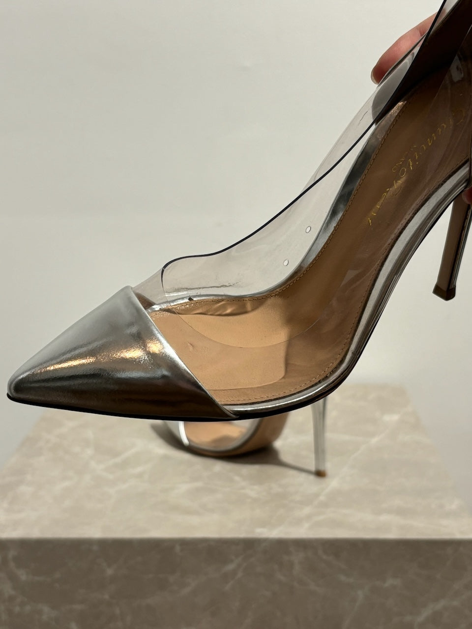 Escarpins Gianvito Rossi plexi T.36