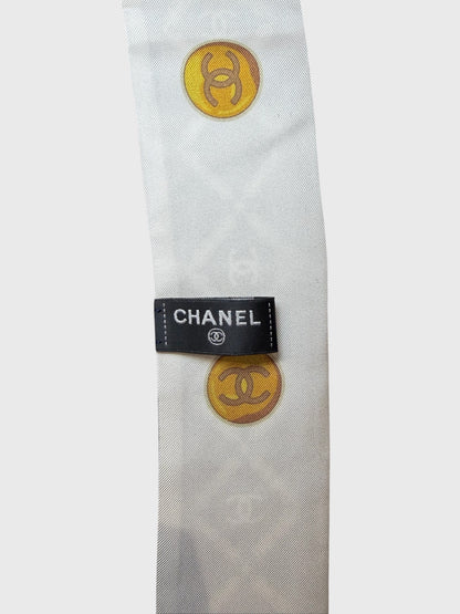 Foulard slim Chanel noir et blanc