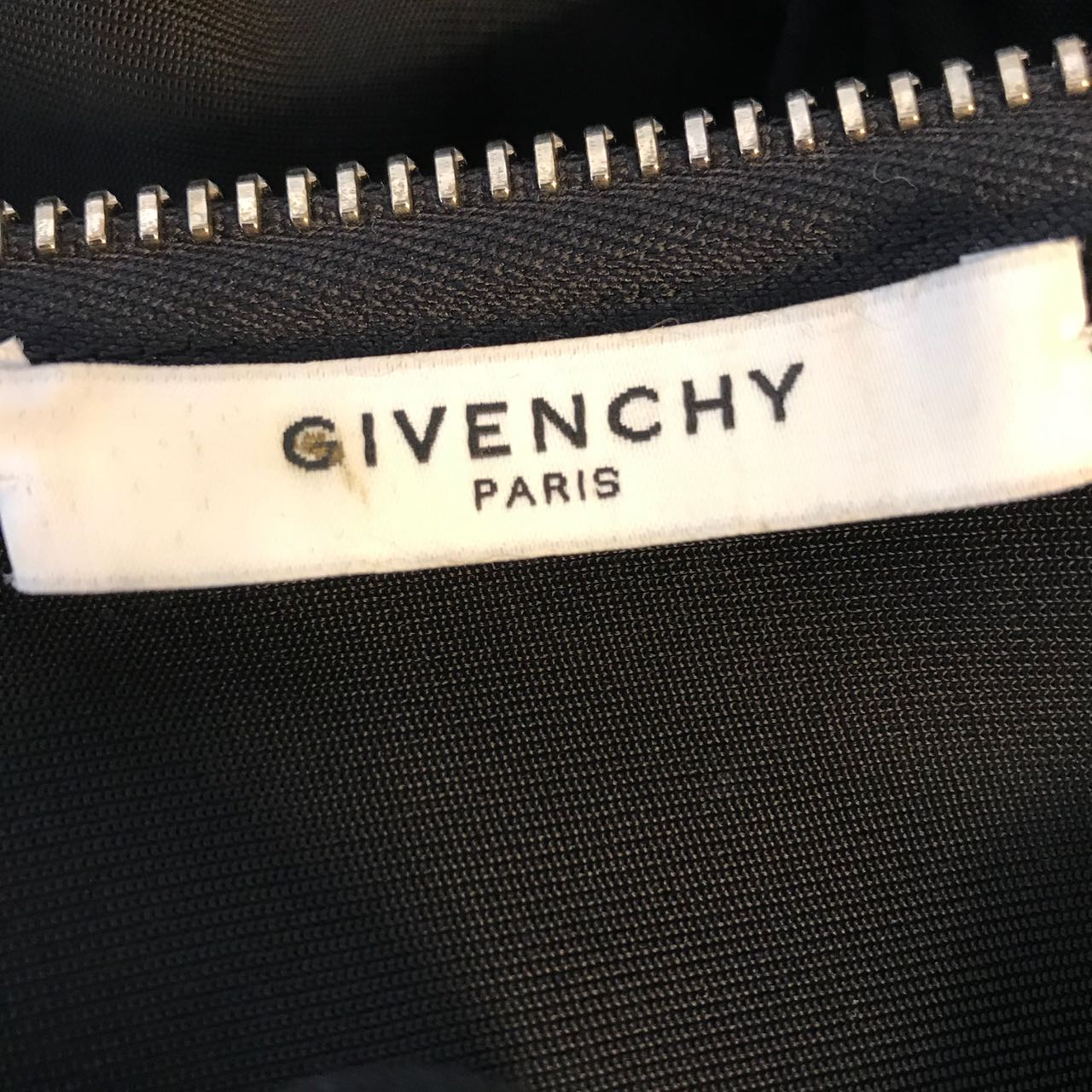 Robe Givenchy noire T.38