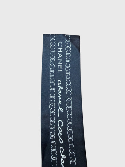 Foulard slim Chanel noir et blanc