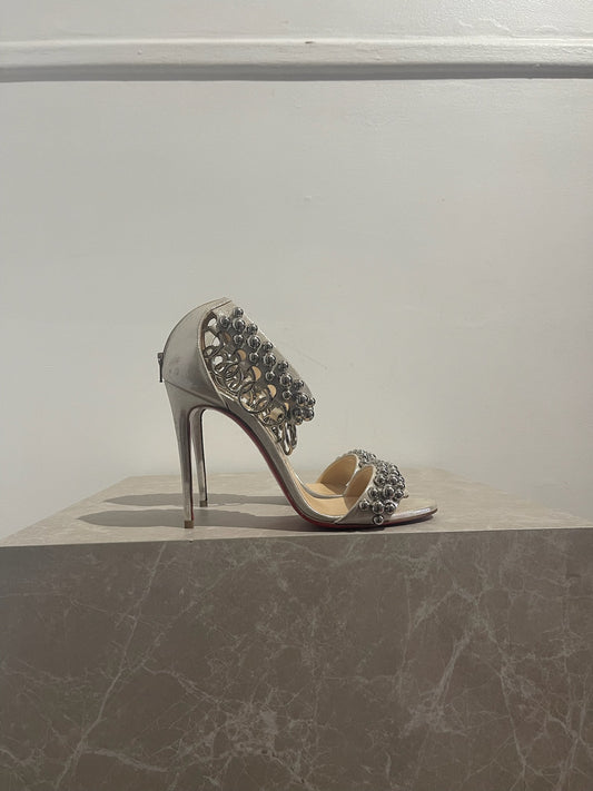 Sandales Christian Louboutin argentées T.36,5