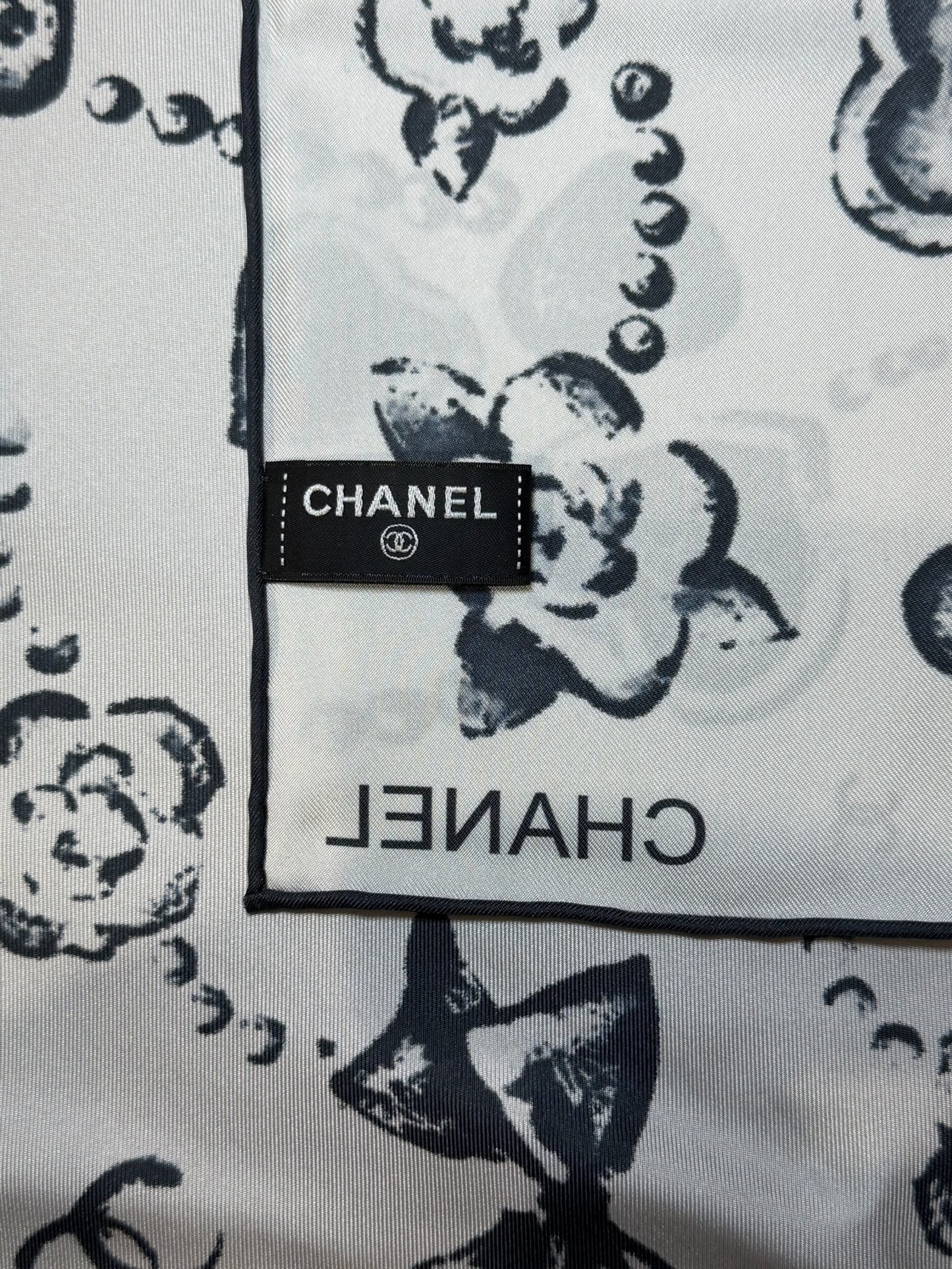 Foulard Chanel blanc