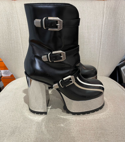 Boots Gucci noires T.38