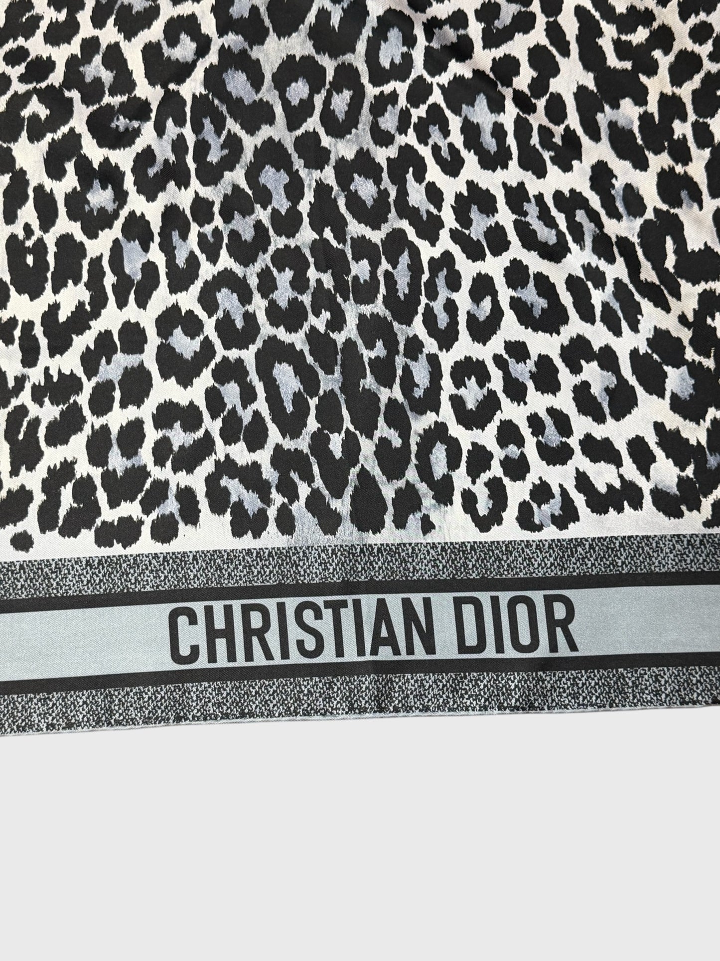 Foulard Christian Dior léopard