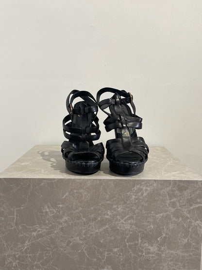 Sandales Yves Saint Laurent noires T 39.5