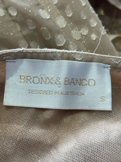 Robe Bronx and Banco beige T.S