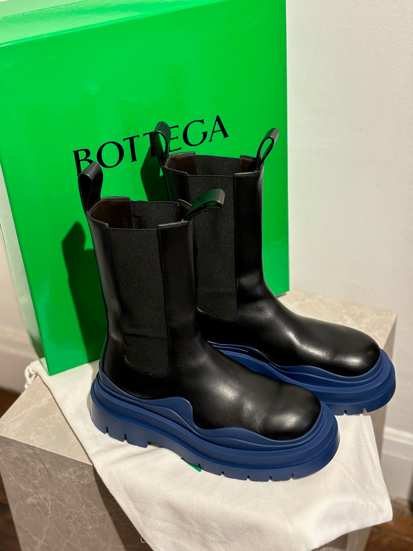 Bottes Bottega Venetta noires T.38,5