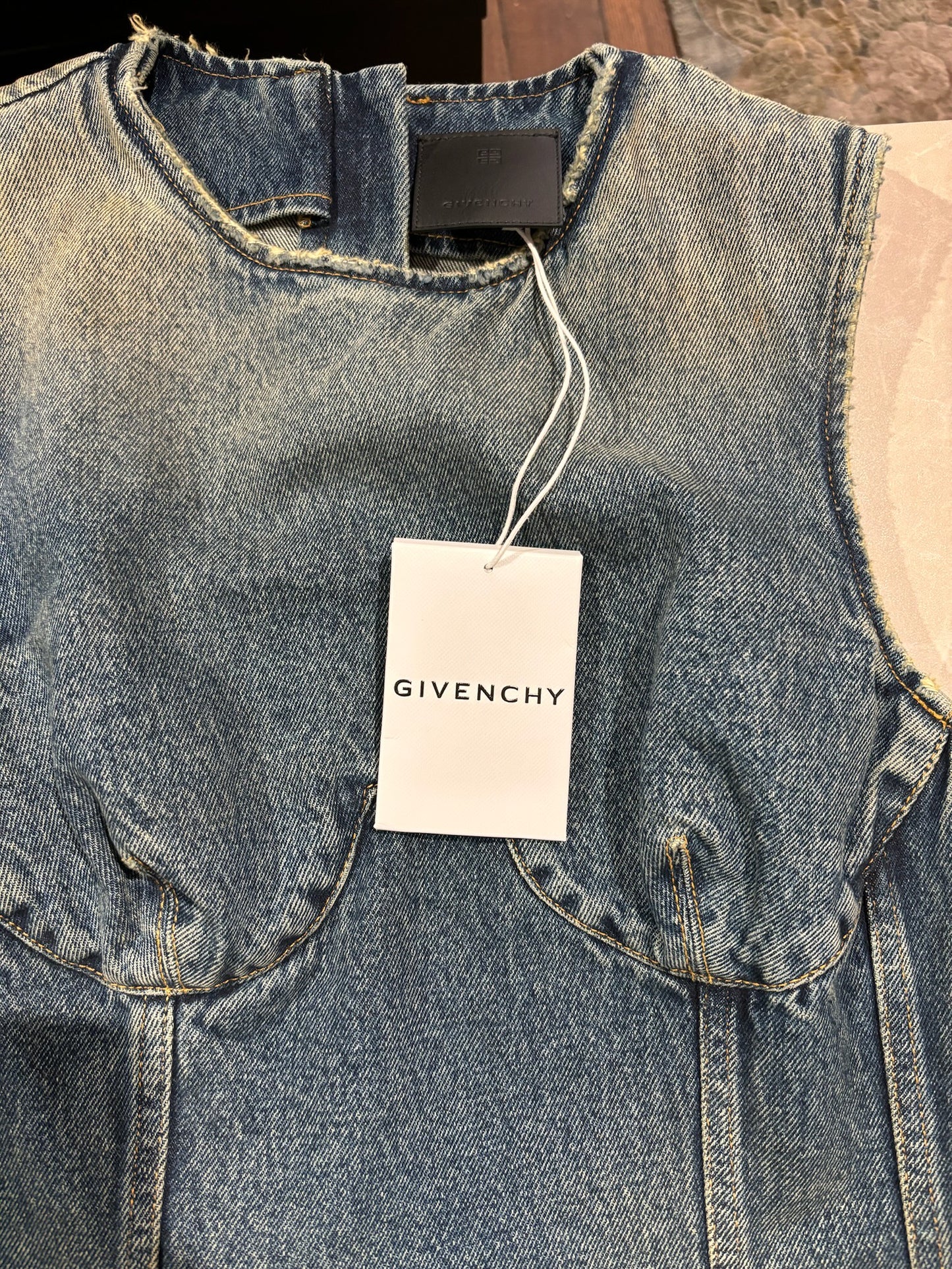 Robe Givenchy en jeans T.38