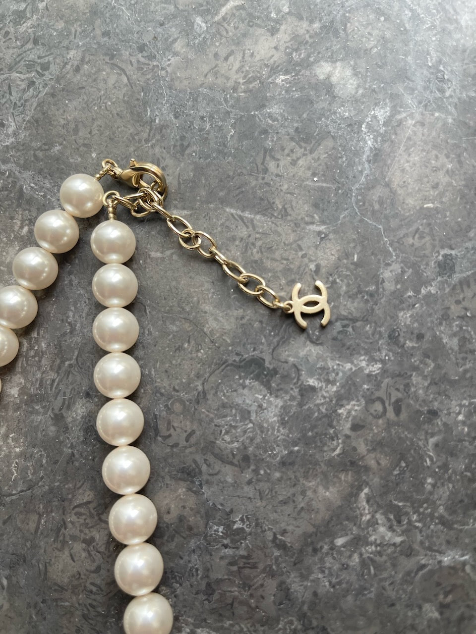 Collier Chanel perles 5