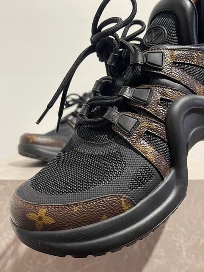 Baskets Louis Vuitton Archlight T.40