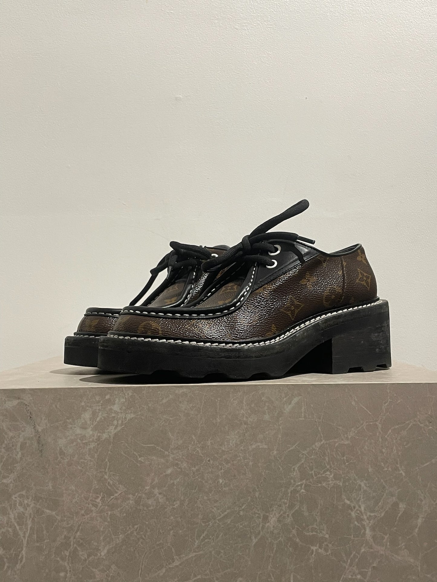 Derbies Louis Vuitton Beaubourg T.37,5