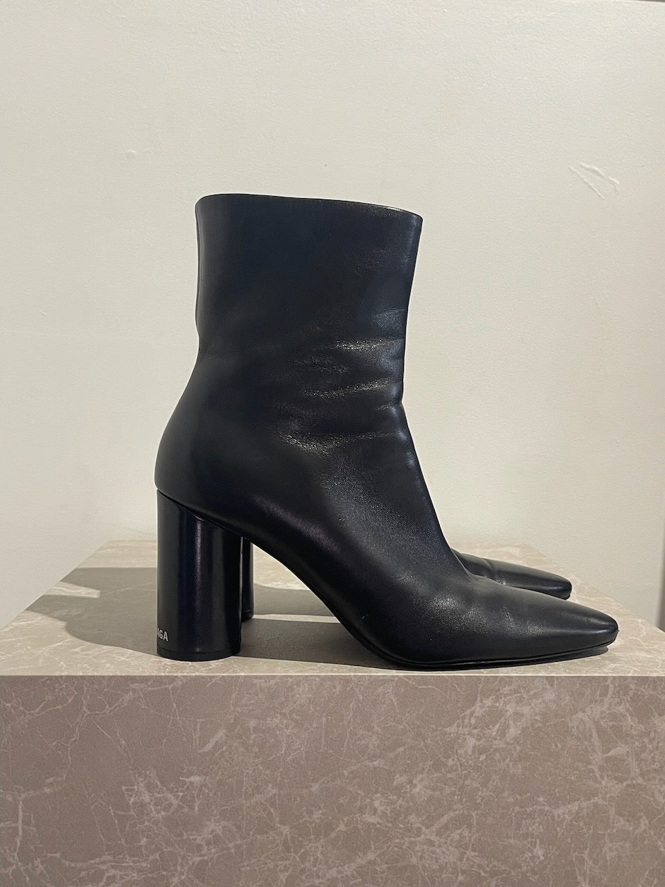 Bottines Balenciaga noires T.39