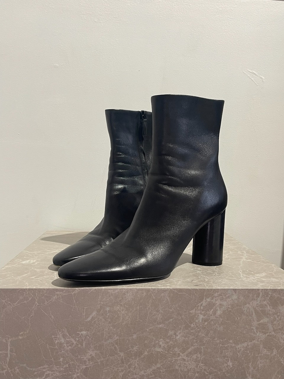 Bottines Balenciaga noires T.39