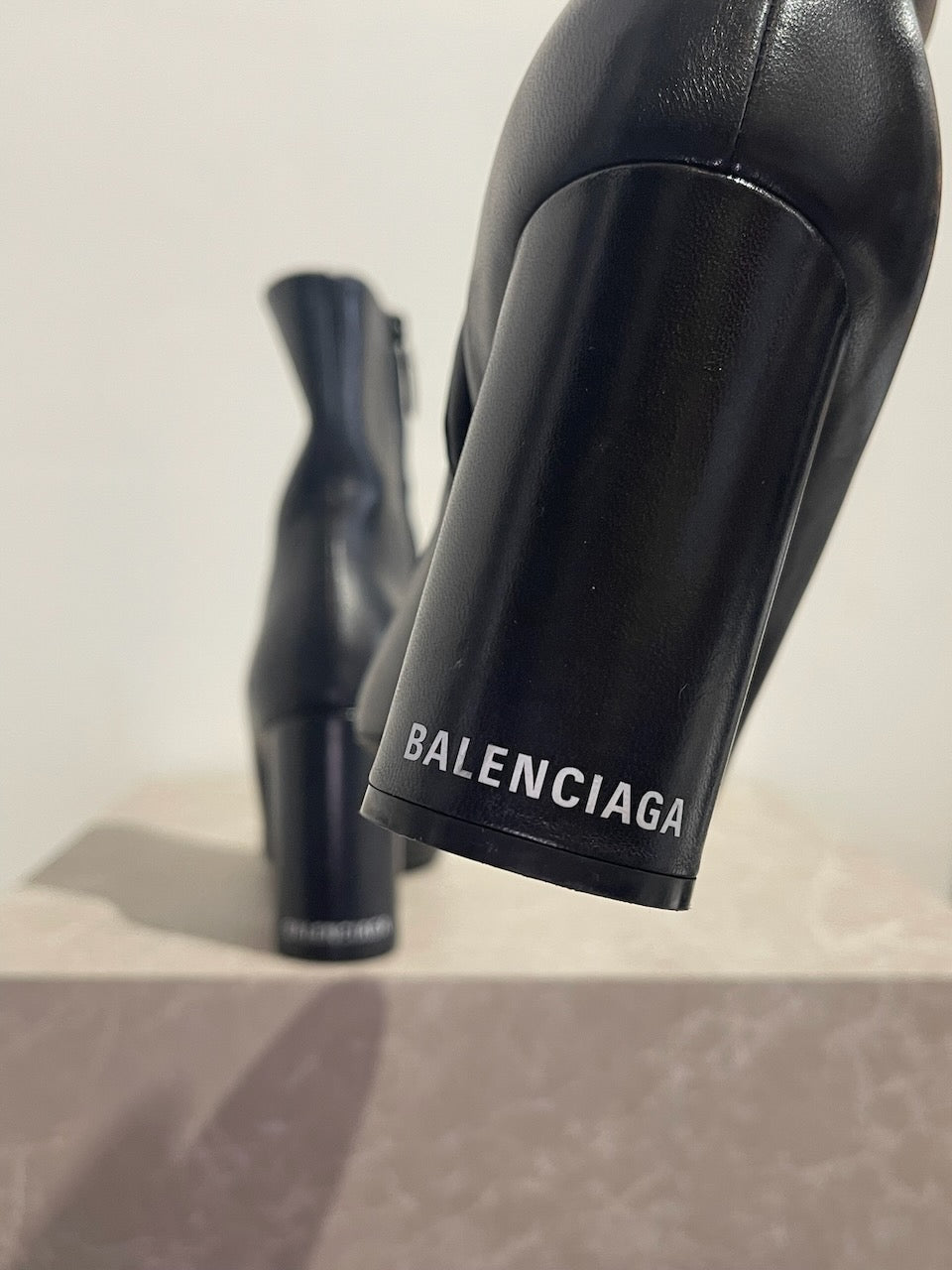 Bottines Balenciaga noires T.39