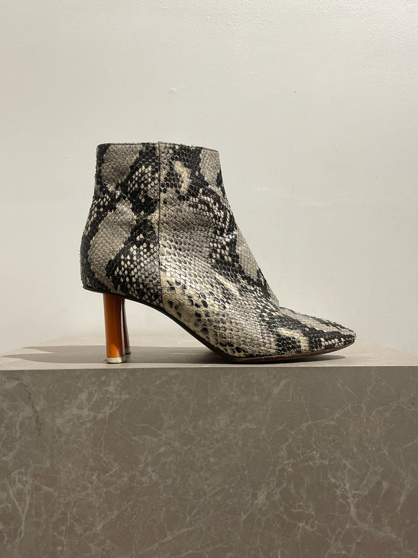 Bottines Vêtements python T.37