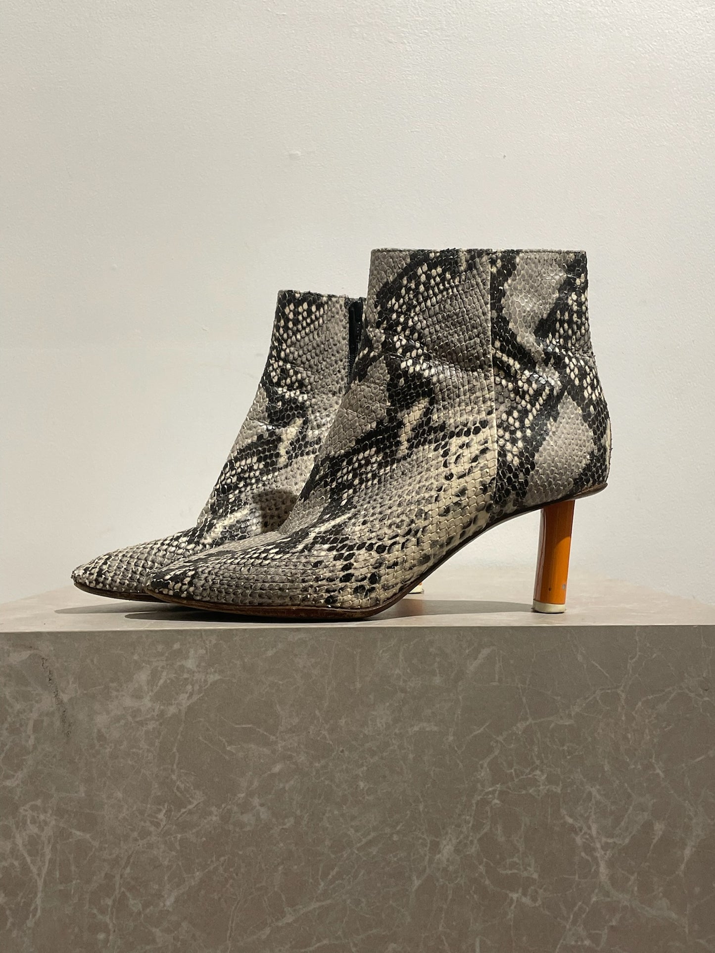 Bottines Vêtements python T.37