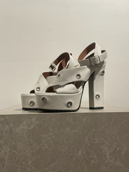 Sandales Alaia blanches T.38