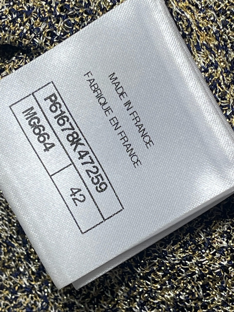 Robe Chanel dorée T.42