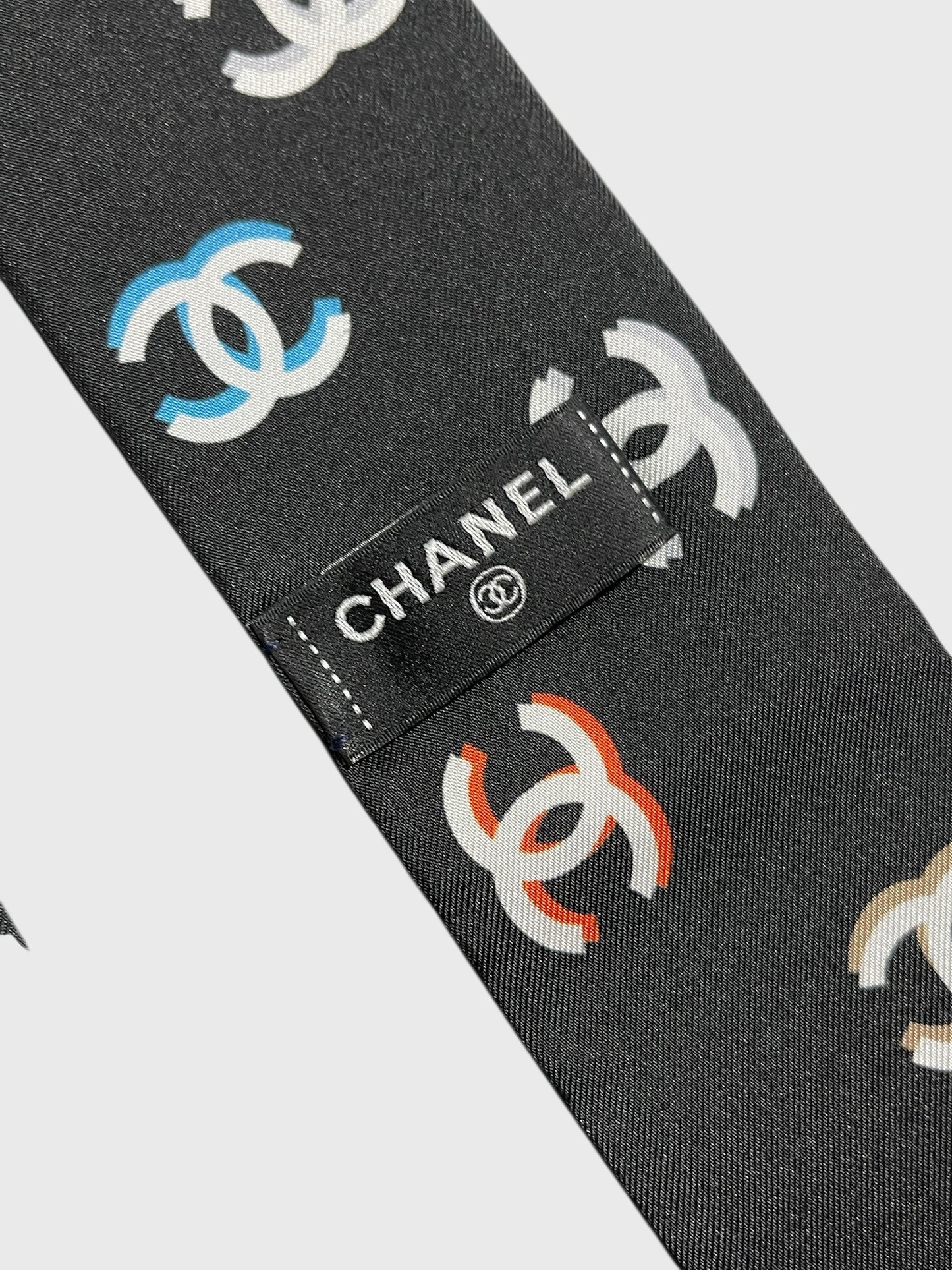 Foulard slim Chanel noir