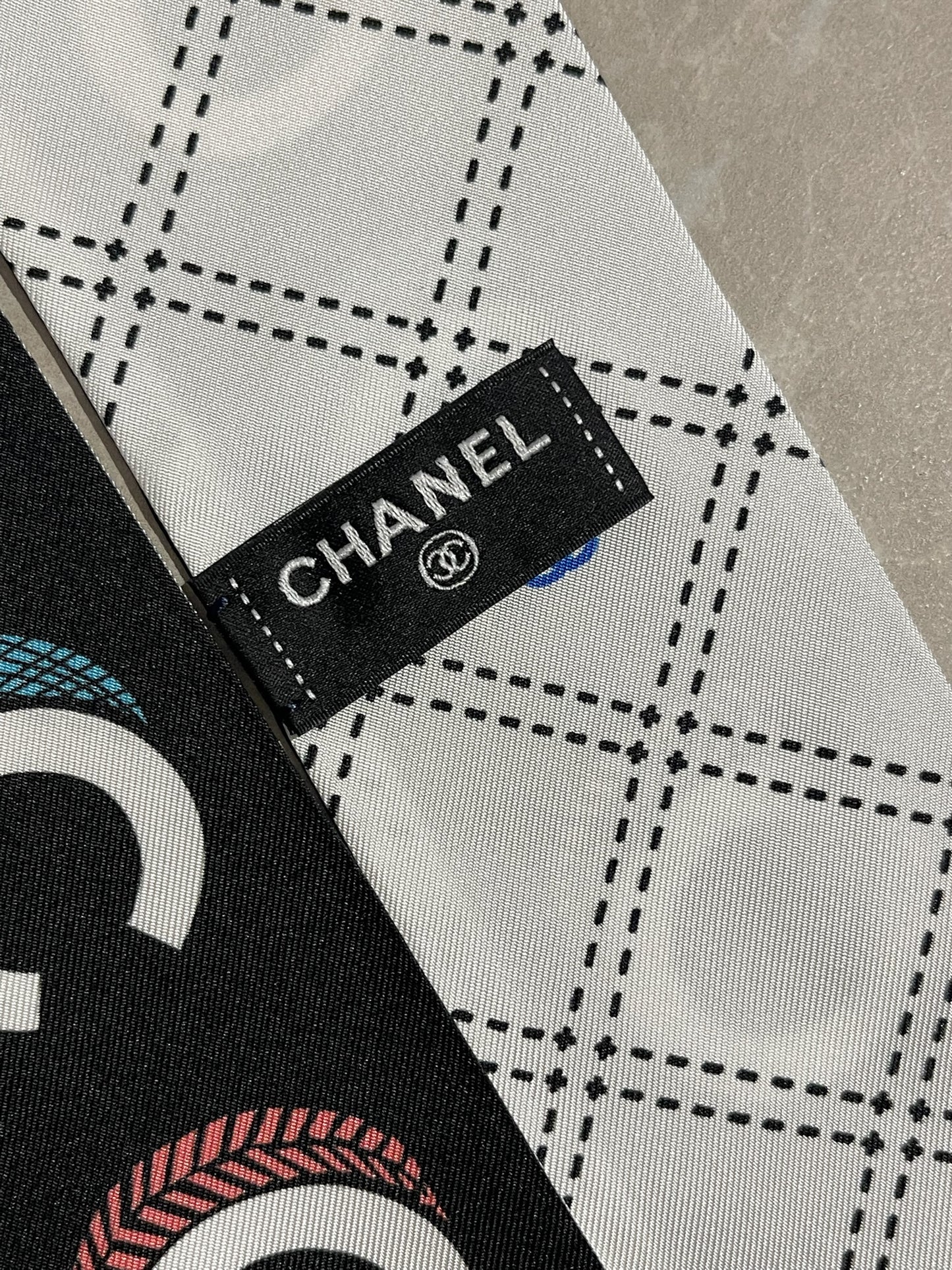 Foulard slim bandeau Chanel noir
