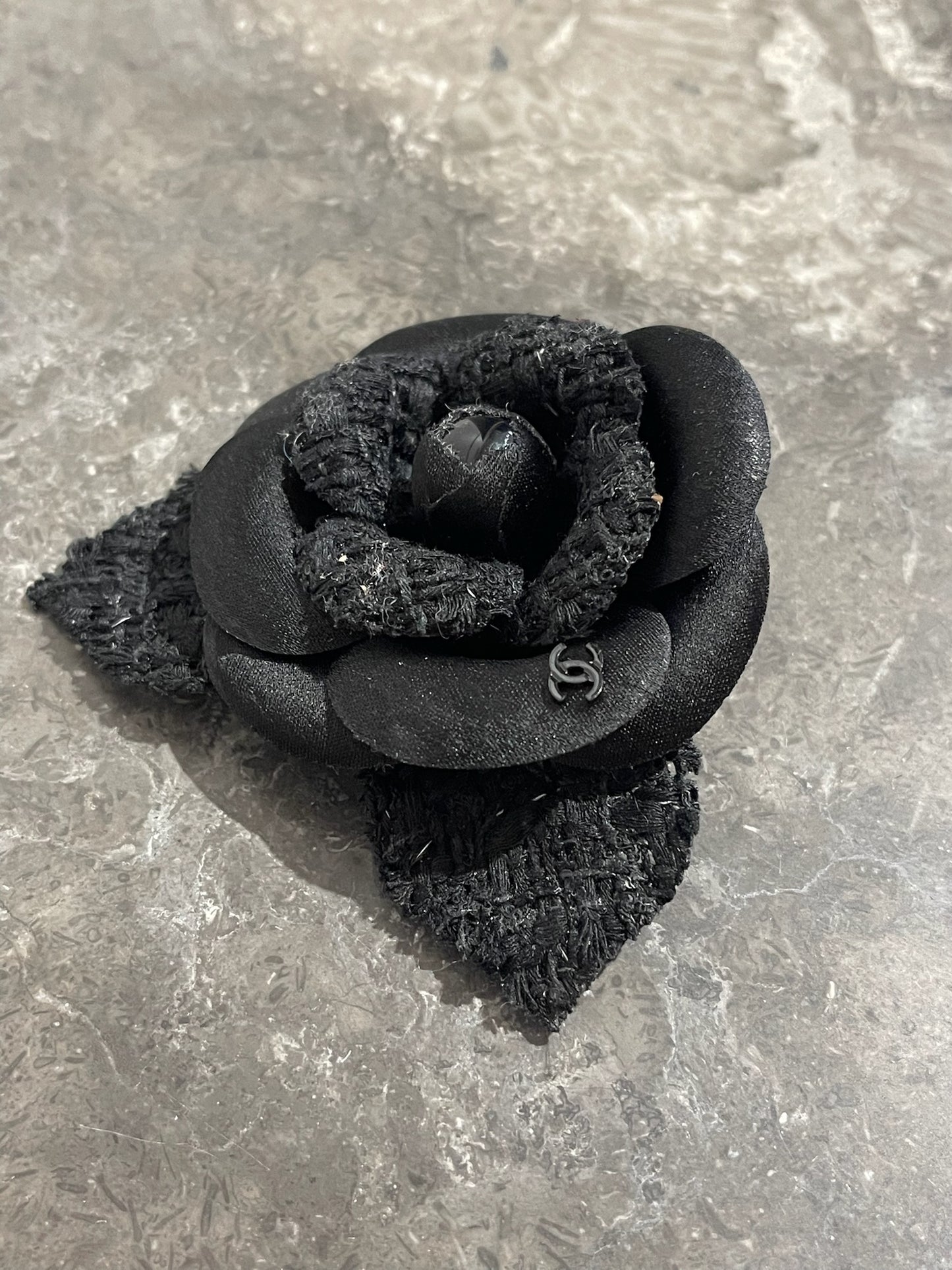 Broche Chanel Camélia
