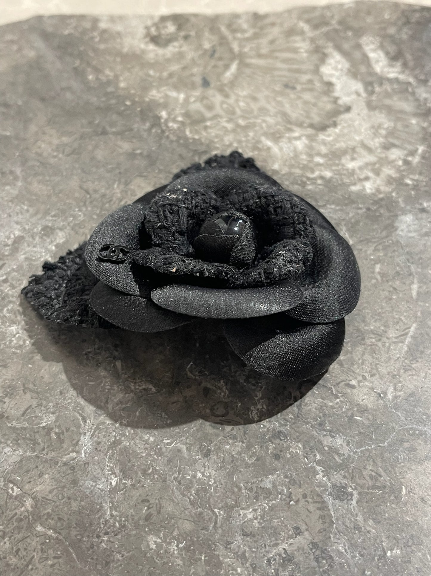 Broche Chanel Camélia