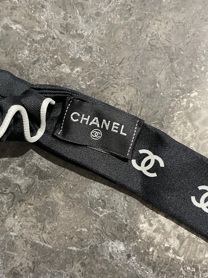 Elastique Chanel noir et blanc