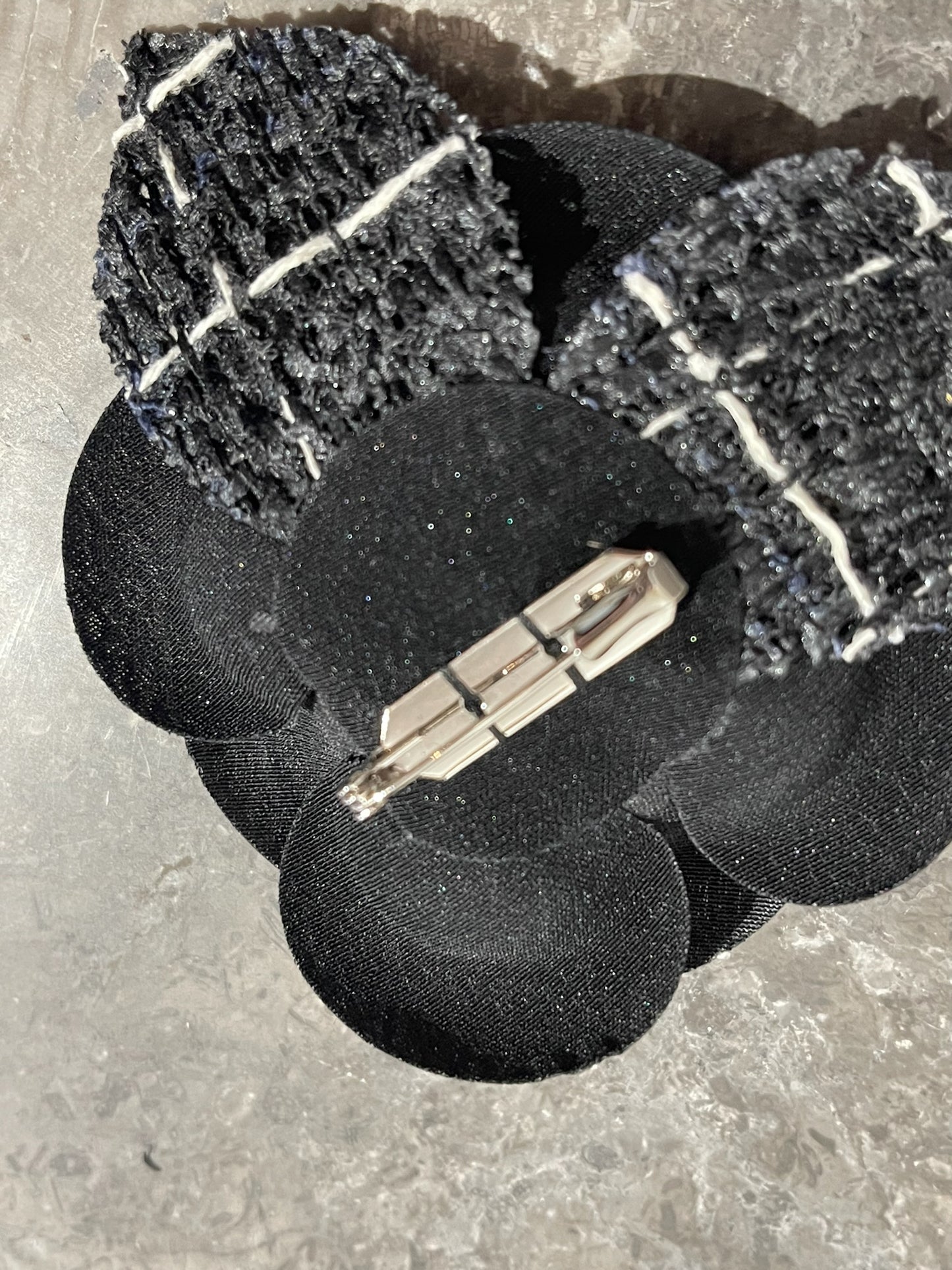 Broche Chanel Camélia