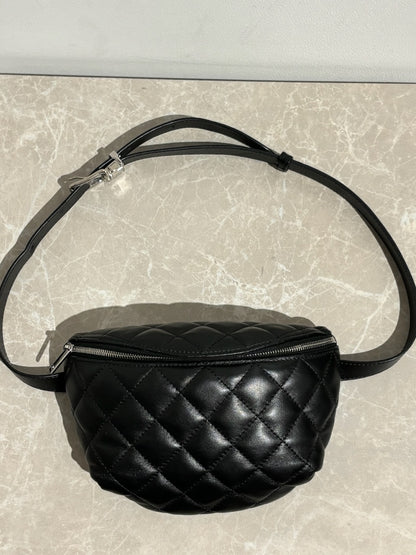 Sac ceinture Chanel noir