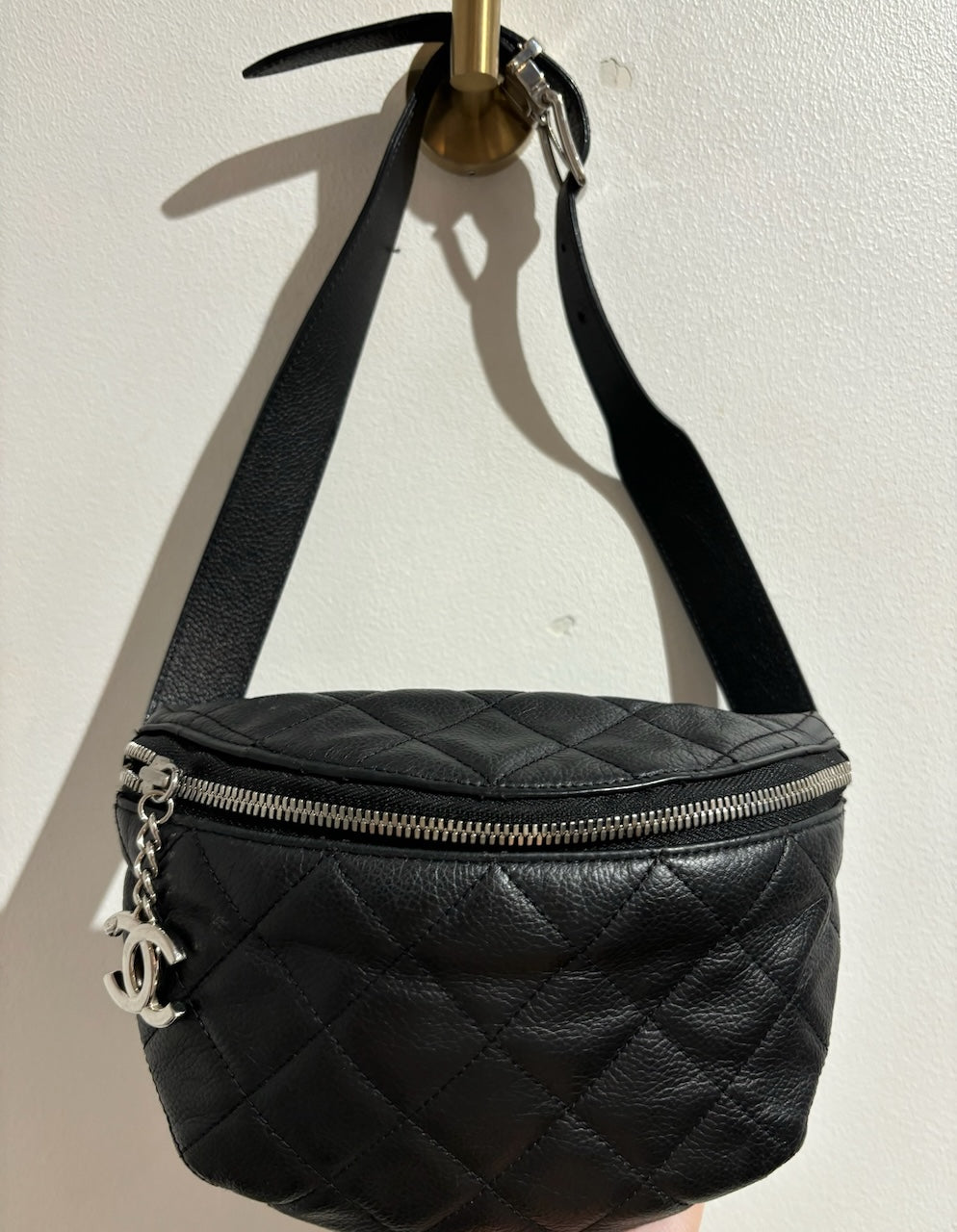 Sac ceinture Chanel noir