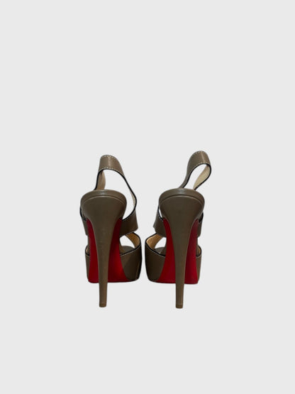 Escarpins Christian Louboutin camel T.37