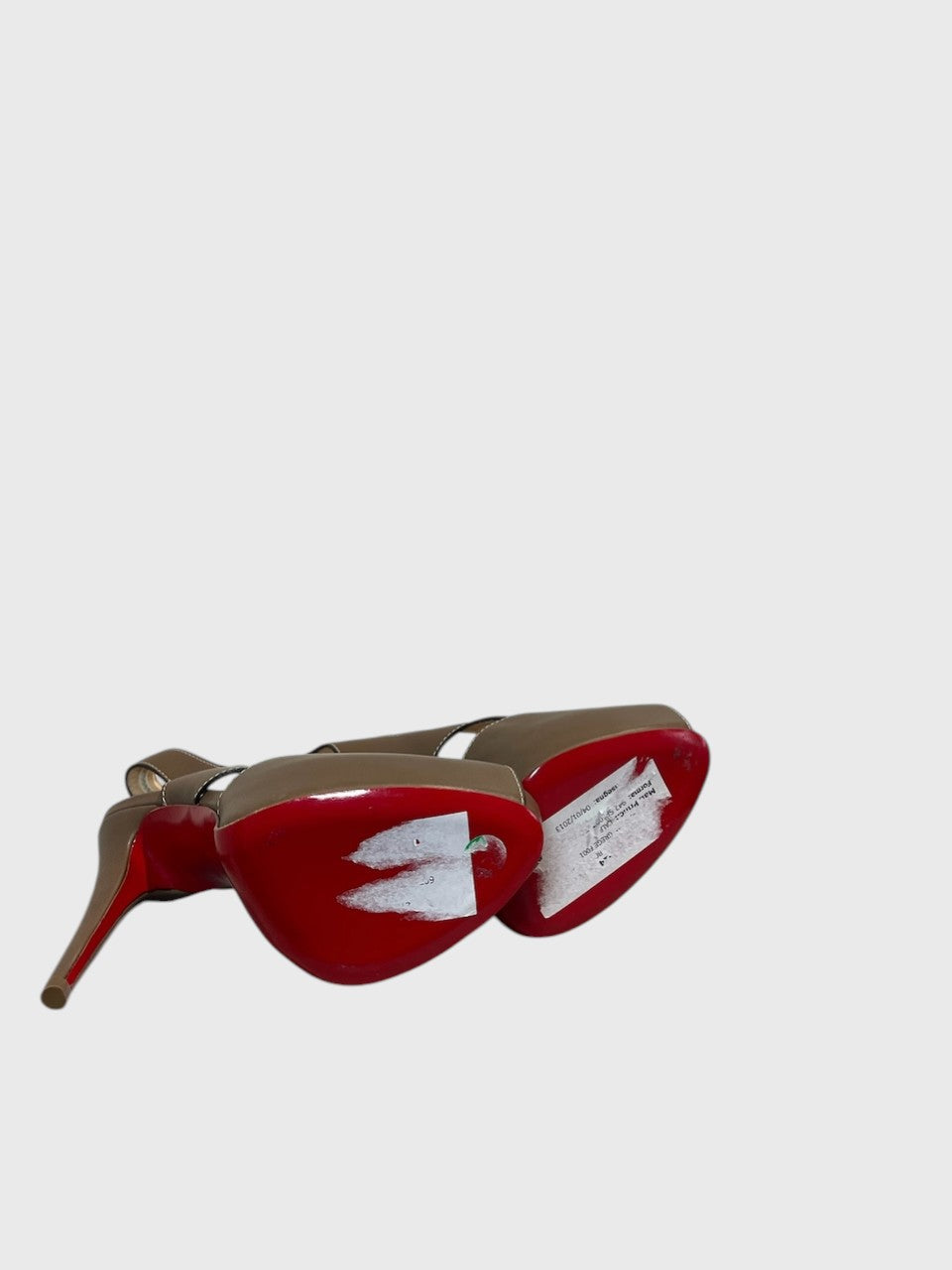 Escarpins Christian Louboutin camel T.37