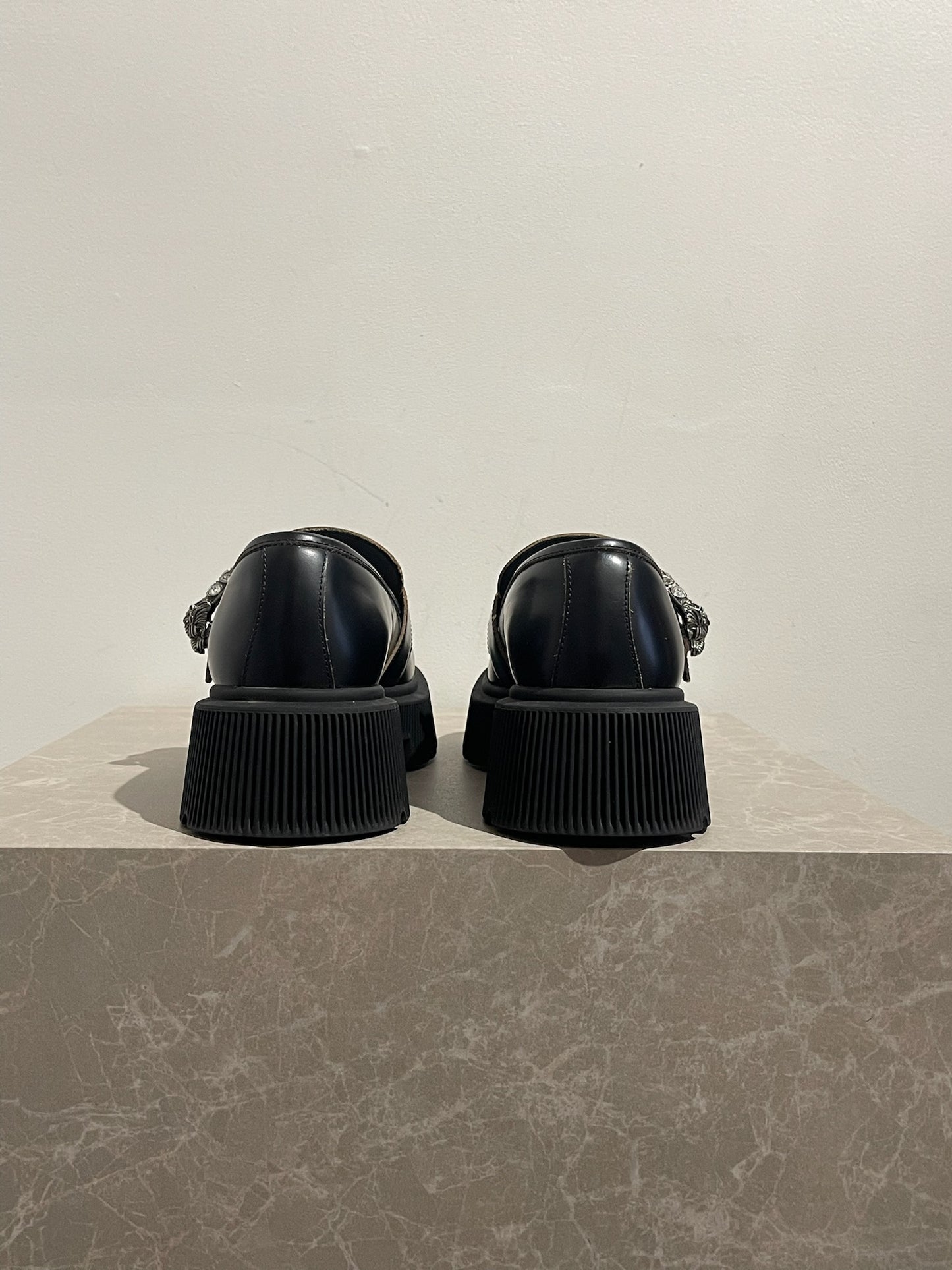 Mocassins Gucci noirs T.37