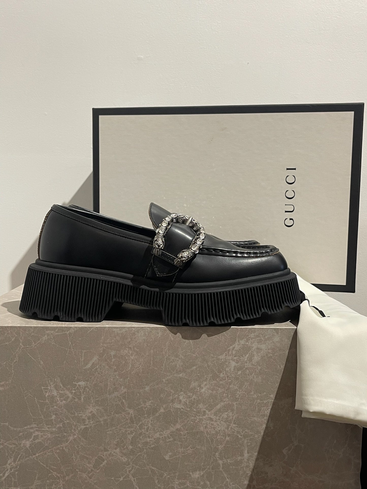 Mocassins Gucci noirs T.37
